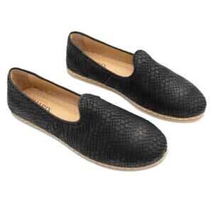 Charix Women’s Size 39 or 8.5/9 Wild Black Slip-On Loafer Flat Leather Shoe